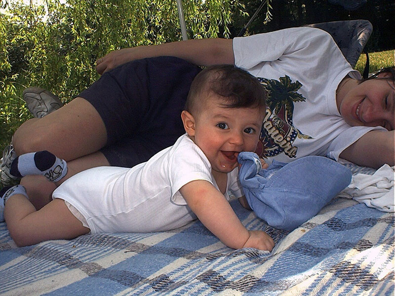 tmp_11 2001 06 24 -BASTIEN&MAMAN4-LABELLECOTE.jpg